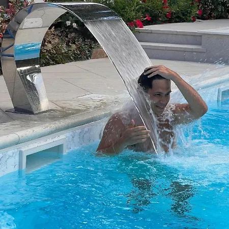 Aquamarina Pavoncella Rossa & Апарт-отель 4*