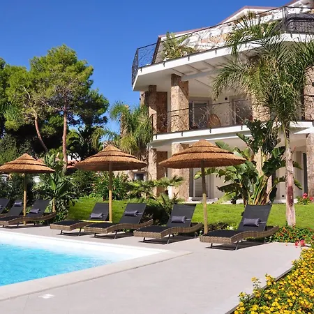 Aquamarina Pavoncella Rossa & Apart Otel Porto Pino