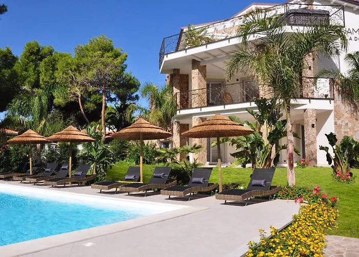 Aquamarina Pavoncella Rossa & Apart Otel Porto Pino