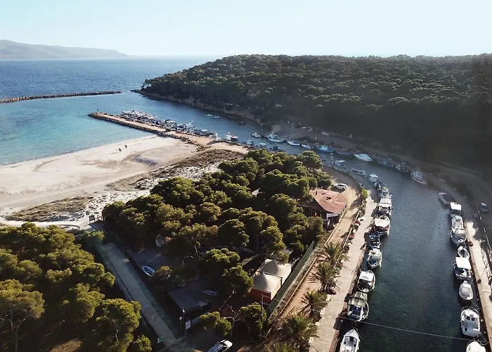 Apart Otel Aquamarina Pavoncella Rossa &
