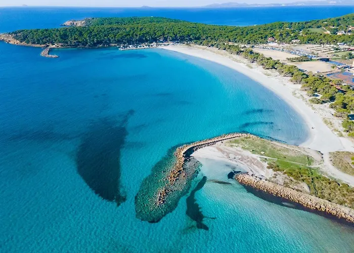 Apart Otel Aquamarina Pavoncella Rossa & 4*